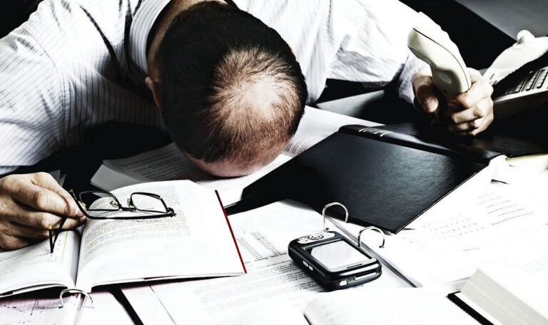 ДЕЛЕГИРАЊЕ – КАКО ДА СЕ РЕШИТЕ ОД СТРАВОТ НА ГУБЕЊЕ МОЌ И КОНТРОЛА?