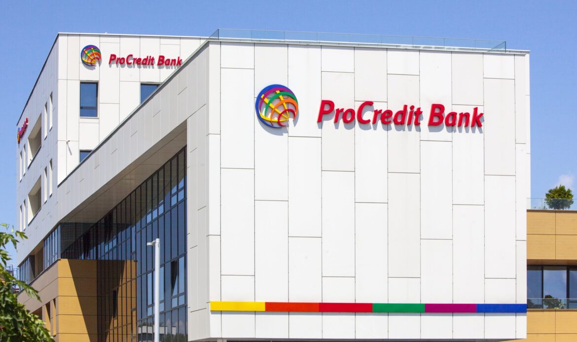 ПРОКРЕДИТ БАНКА СО НАМАЛЕНИ ПРОВИЗИИ, БЕСПЛАТНИ ИНТЕРНИ ТРАНСФЕРИ И СЕПА ПОВОЛНОСТИ ЗА ФИЗИЧКИ И ПРАВНИ ЛИЦА