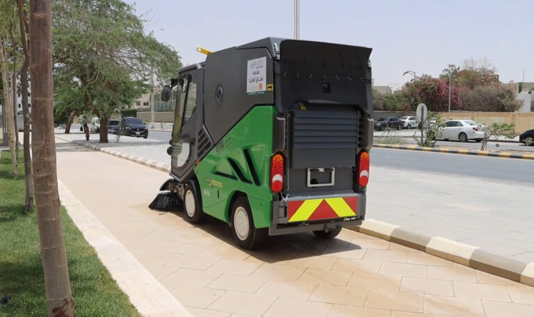 БРАКО-50 македонски комунални возила на улиците на Ријад